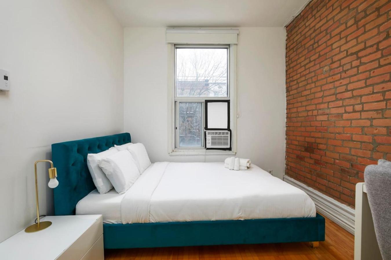 Convenient 4br In Mont Royal Downtown Appartement *