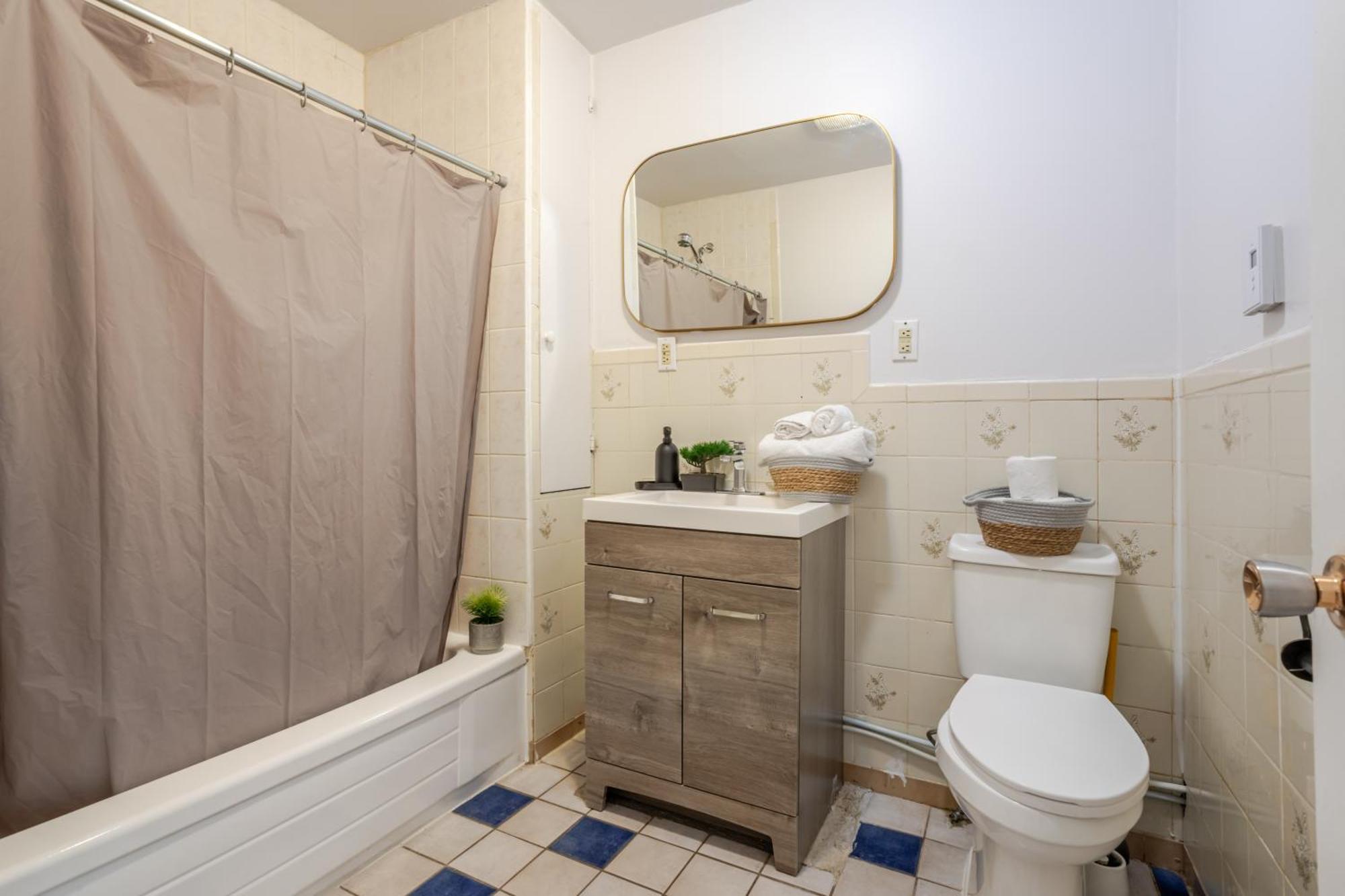 Convenient 4br In Mont Royal Downtown Appartement Montréal